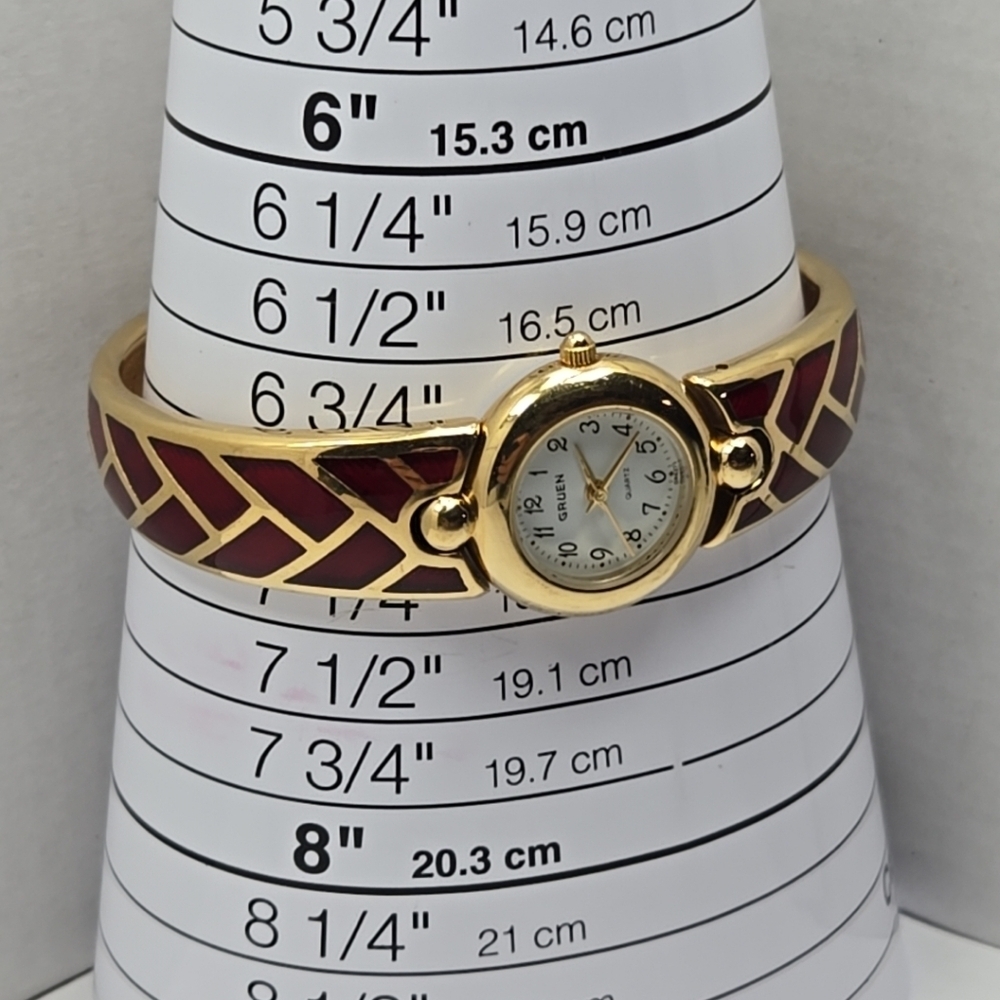 Womens Vintage Gruen Watch Gold Tone Red Enamel Bracelet Quartz New Battery Runs - Picture 6 of 12